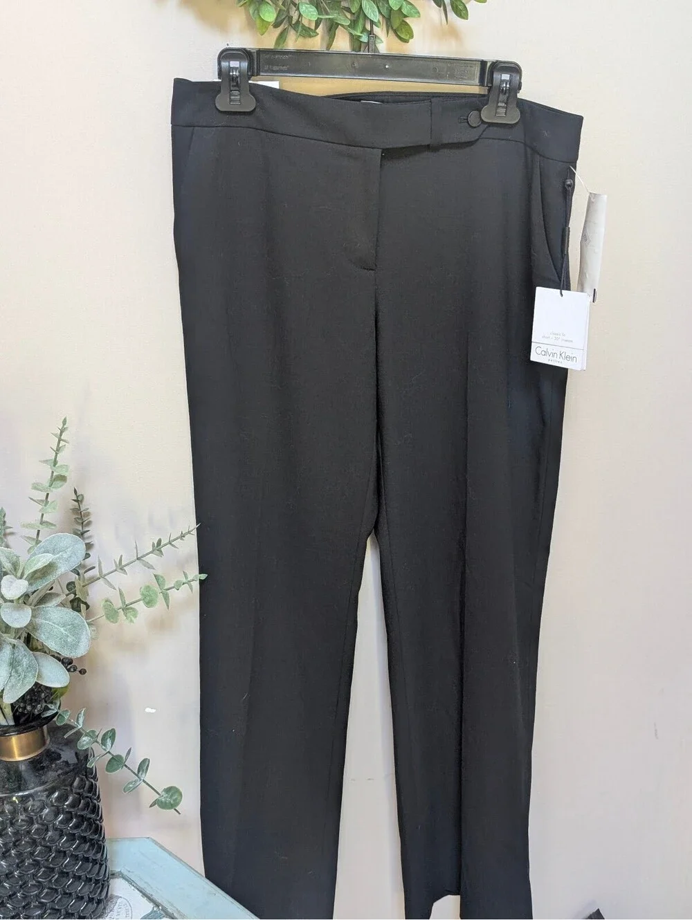 Calvin Klein Petites Classic Fit Black Dress Pants, Size 10P, Short 30